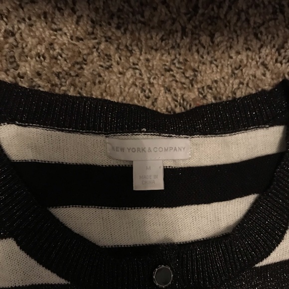 3/$30 Sale New York & Company Black&White Cardigan - Picture 3 of 6